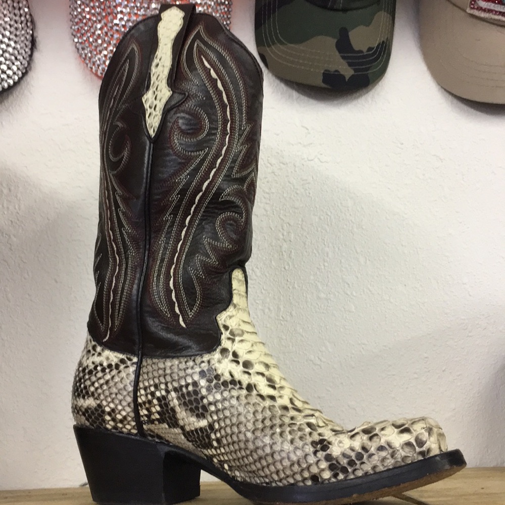 100% real python boots size 7